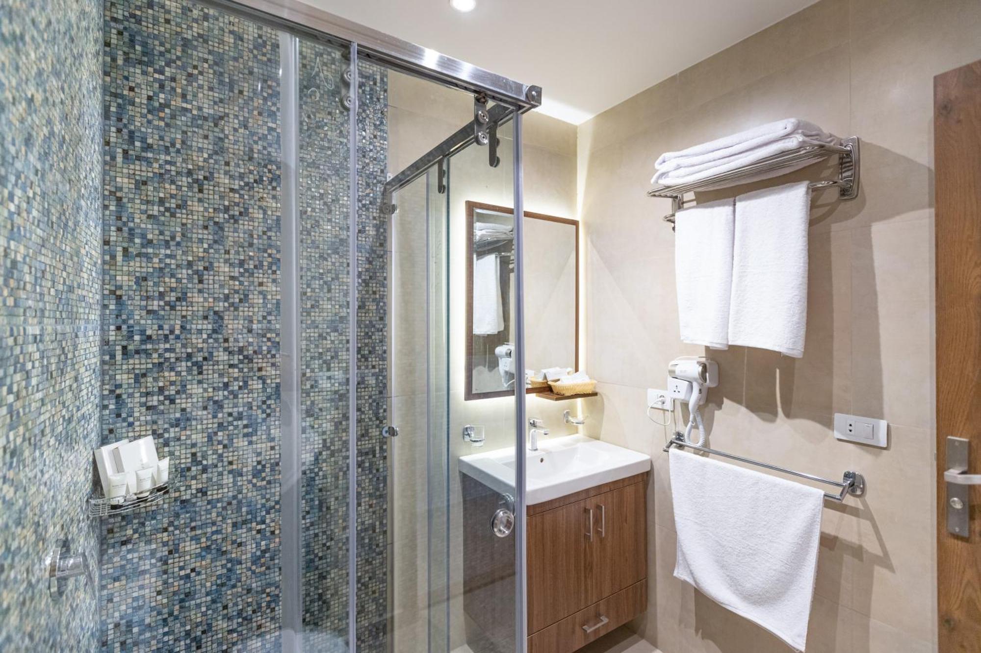 Nozol Pyramids Hotel And Spa Kafret el-Gabal Habitación foto